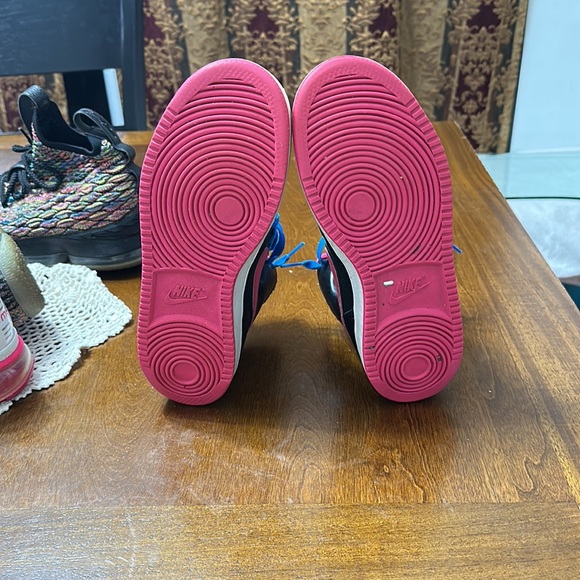 Nike Force size 6y - Picture 4 of 4